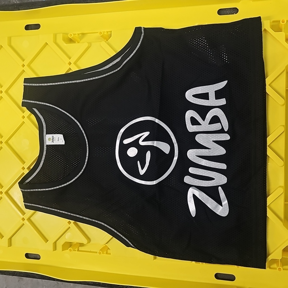 Gently Used Zumba Fitness Black Cropped Jersey Size XS